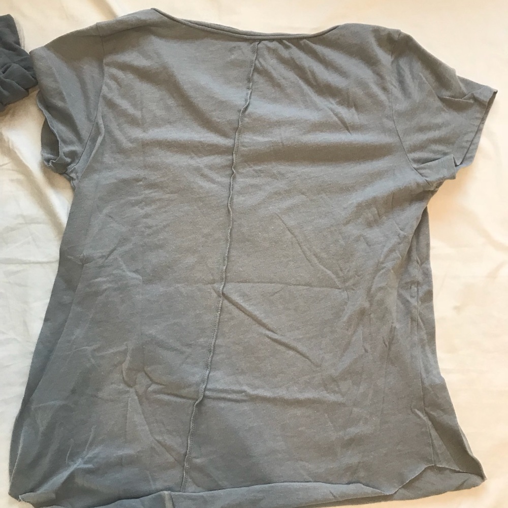 Hollister Blvd grey tee